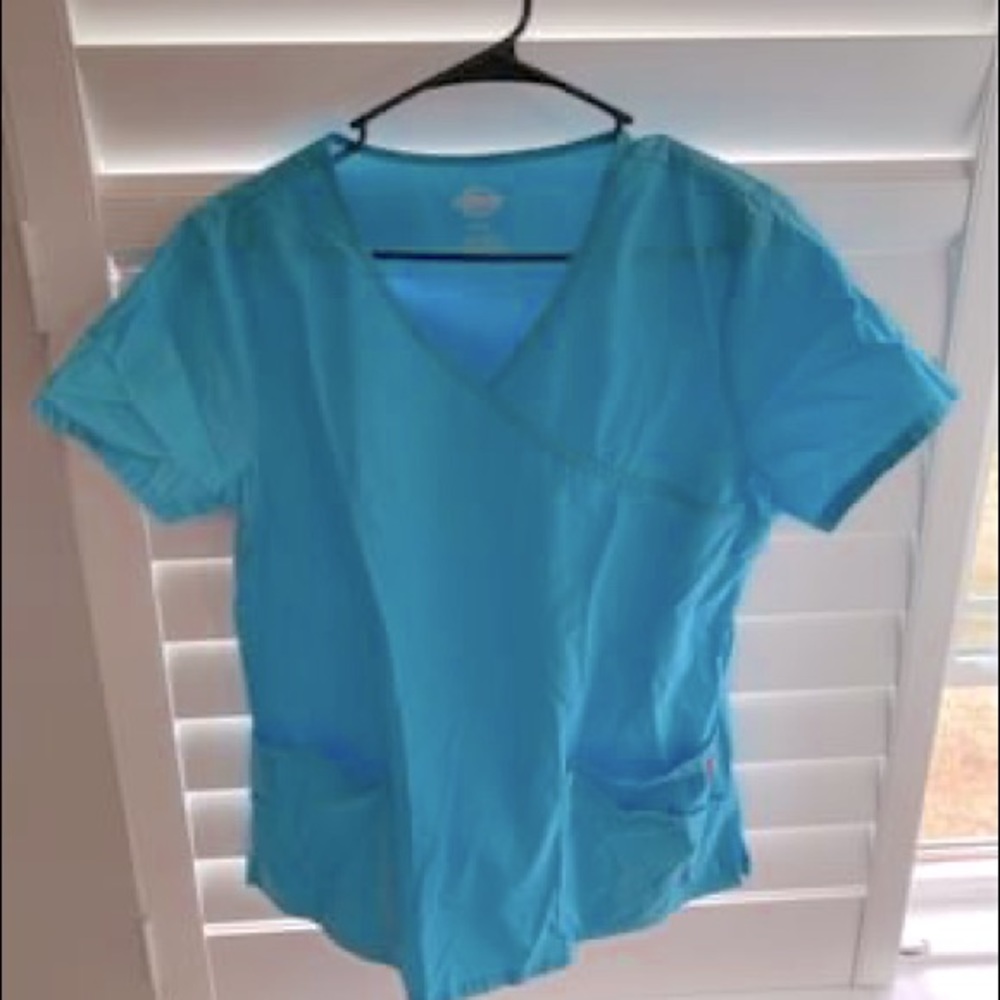 NWT Dickies Scrub Top